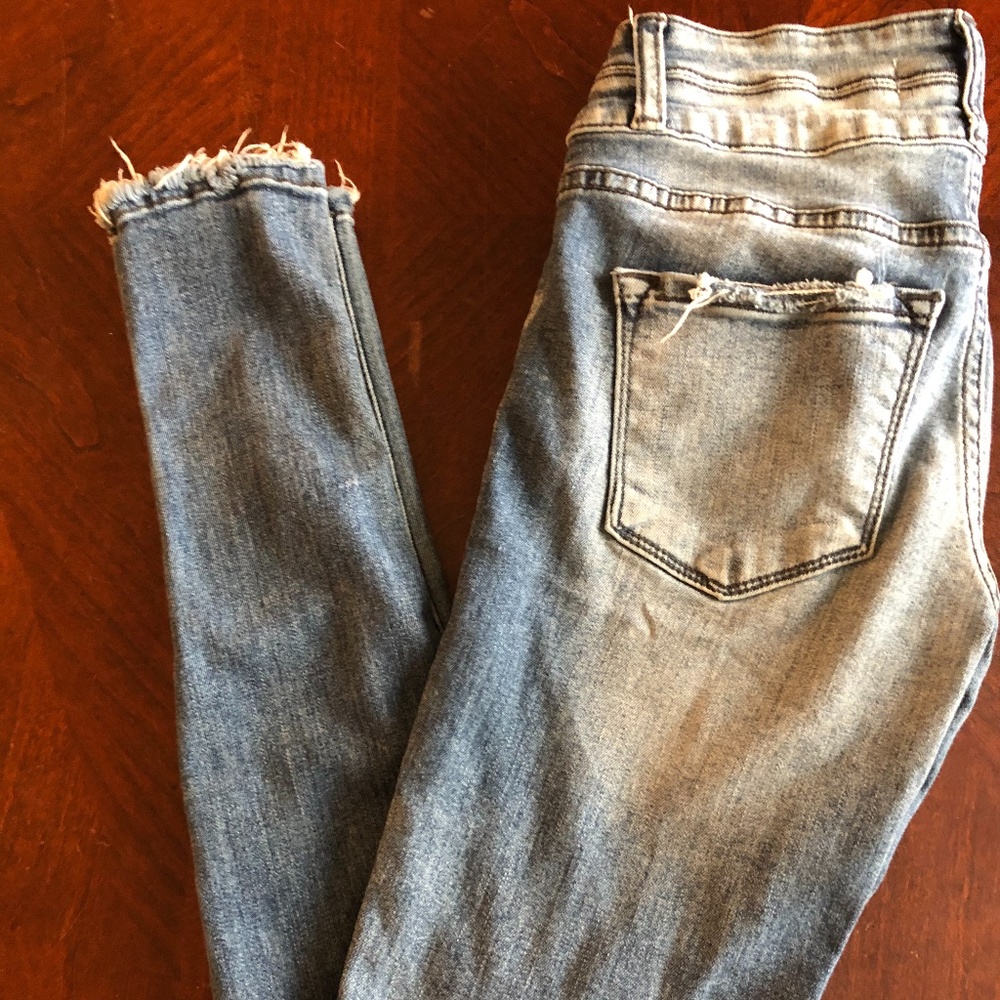 KanCan light-wash distressed skinny jeans